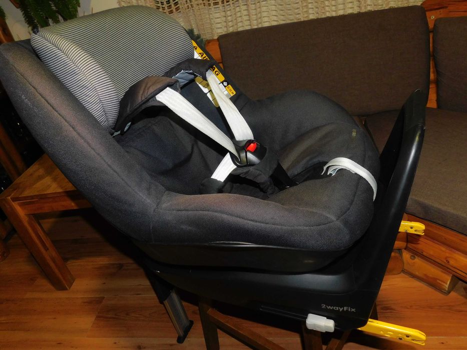 Scaun auto Maxi Cosi 2Way * 0-18 Kg + baza Isofix * scaun reversibil