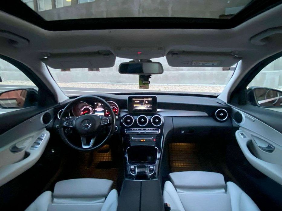 Vand Mercedes C200 2015 automat
