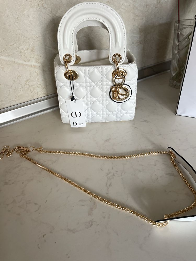 Чанта Mini Lady Dior бяла