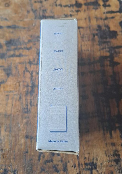 радио транзистор FM/AM Марксман Marksman сребърно с антена