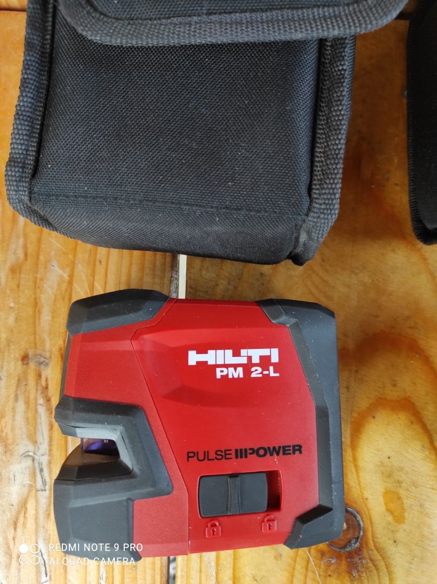 Hilti nivela cu linii nouă