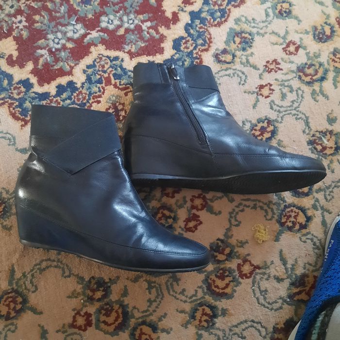 Продам ботильоны  40 размер!
