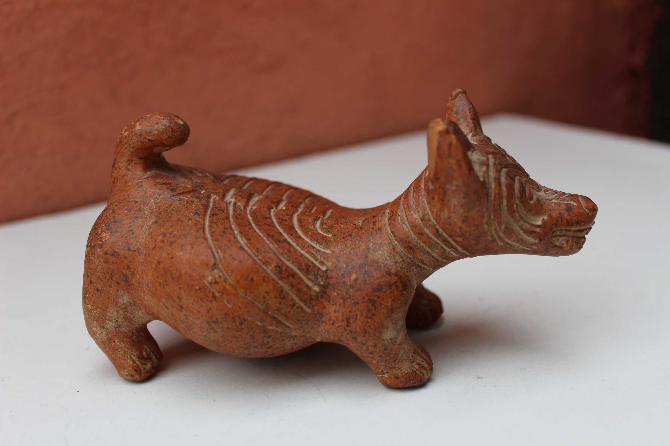 Piesa ceramica de colectie caine AZTEC - Mexico, lucrata manual