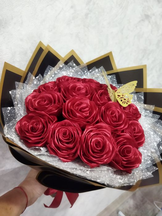 Букет из роз ручной работы