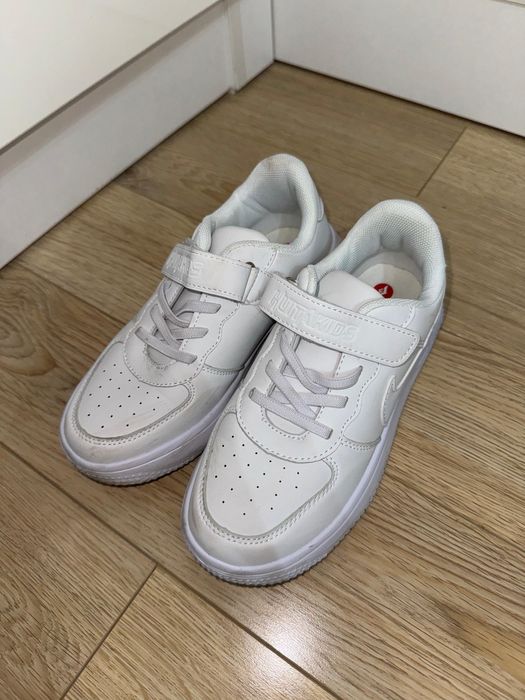 Продаются кеды детские