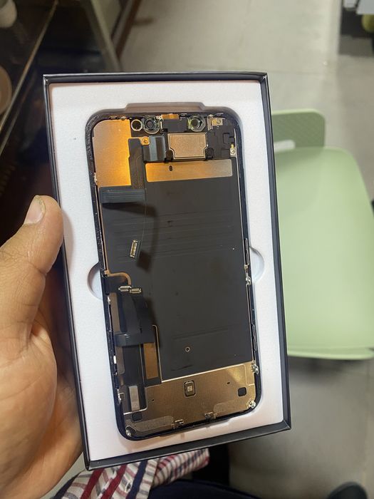 Iphone 11 orginal radnoy ekran toza
