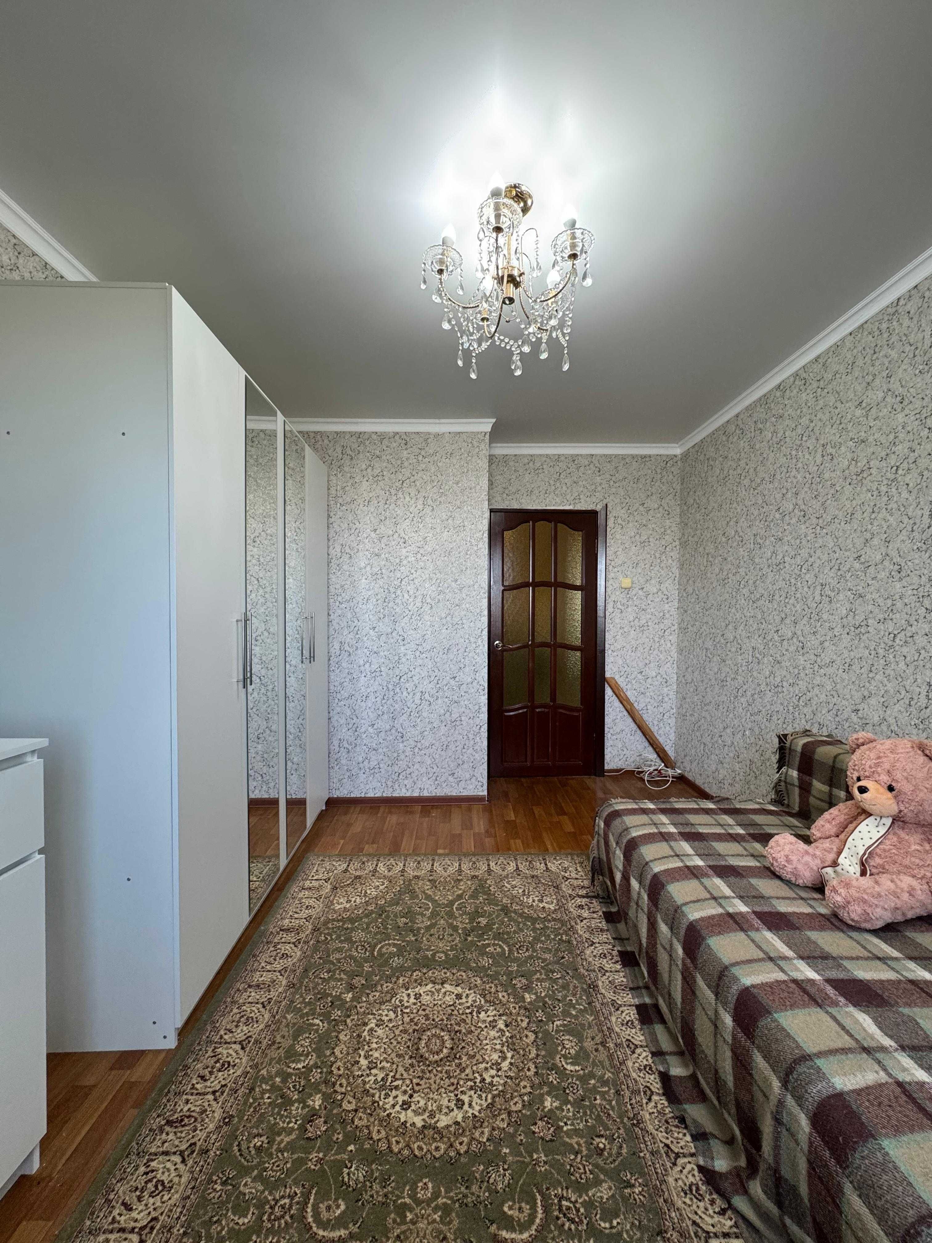 Продам 2-х комн.кв на 8 мкр.