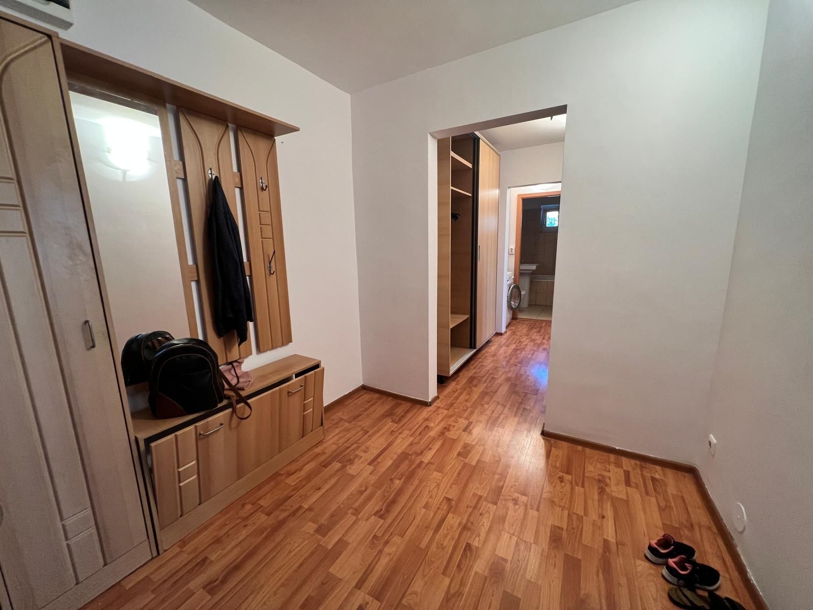 Apartament 3 camere decomandat,Sarari,Spaniei