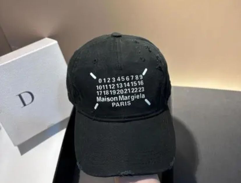 Кепка maison margiela с пиндодо