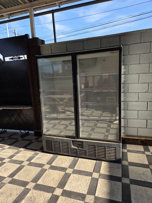 Продается Морозильник 1400 л