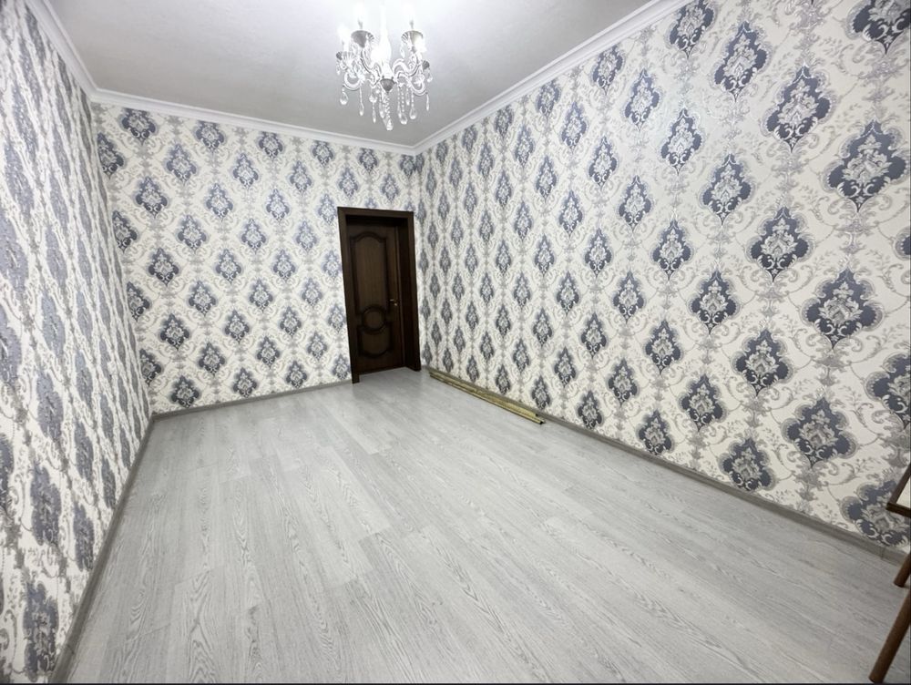 Limonariyada 8 sotokli uy sotiladi