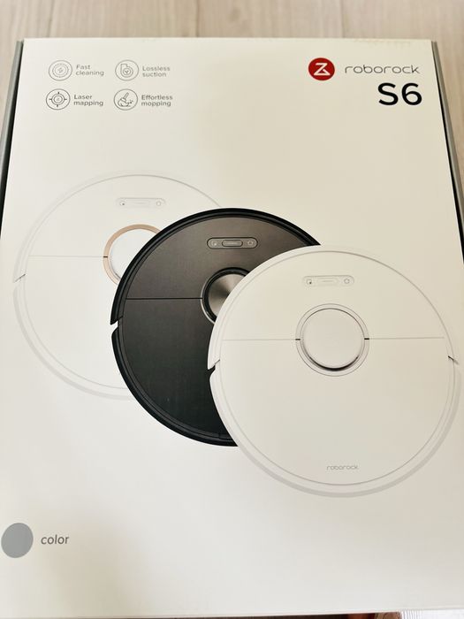 Робот пылесос в рабочем состоянии