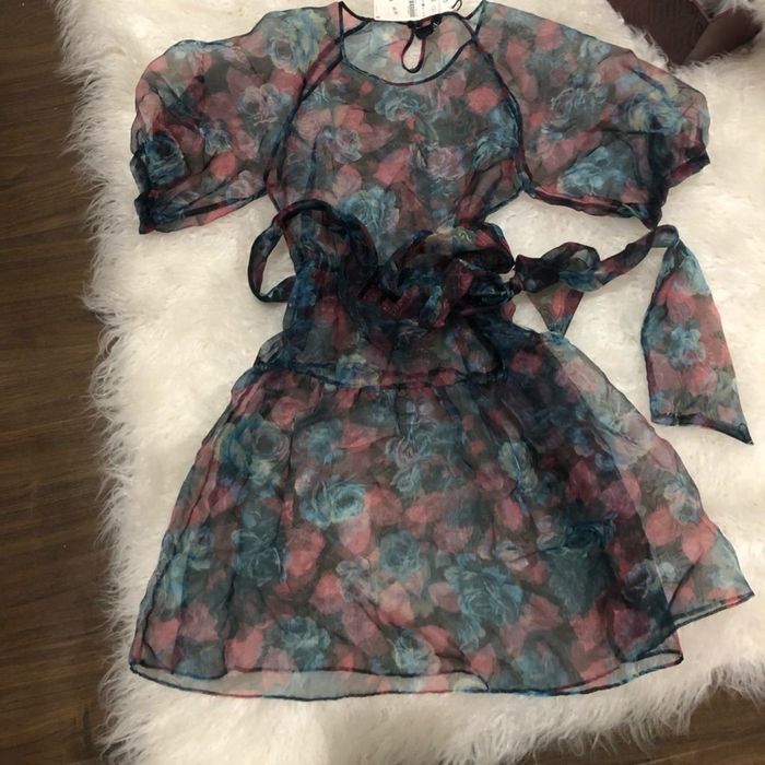 Vand rochie din plasa zara