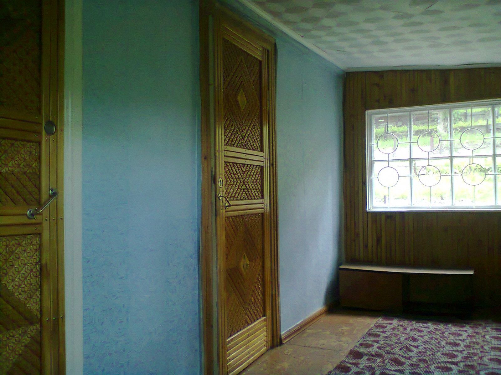 Продам 2эт,4х ком домик - дачу в лесу, на 4м районе