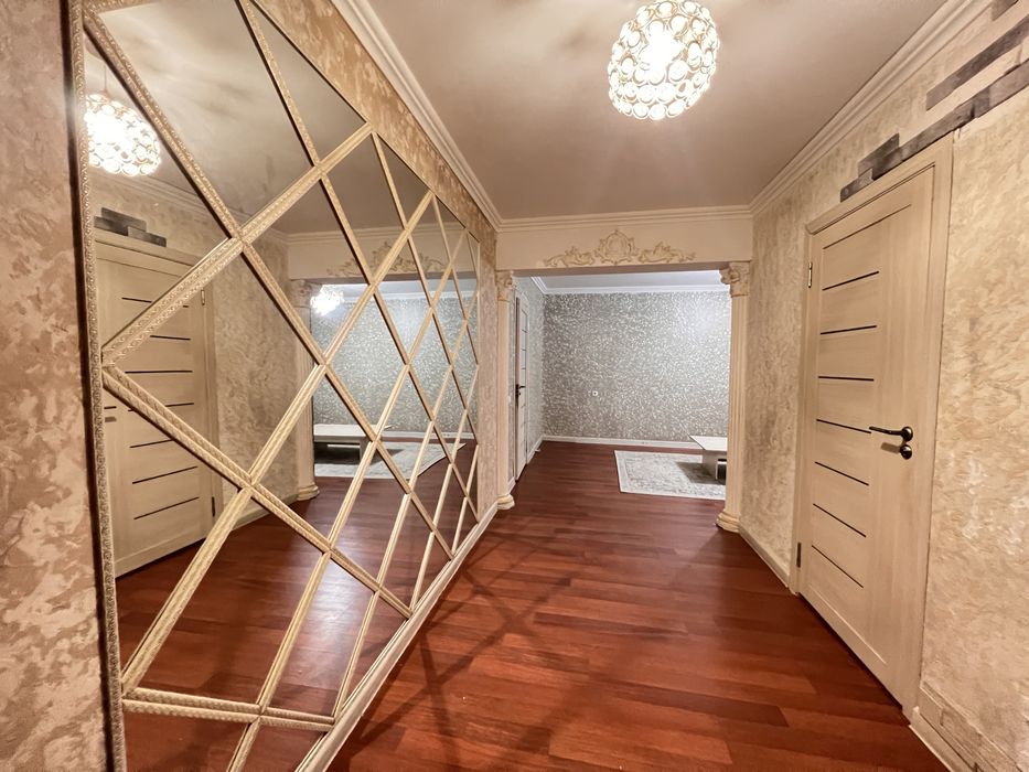 Сдам 3 ком кв в центре астаны по проспекту республики!