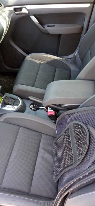 Volkswagen Touran 2.0 Diesel, automat, 2010