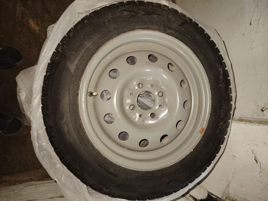 Шины зимние 185/60 R14
