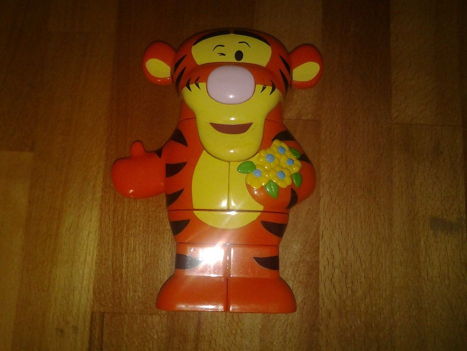 Winnie the Pooh Mega Block 18 cm Tigger jucarie muzicala