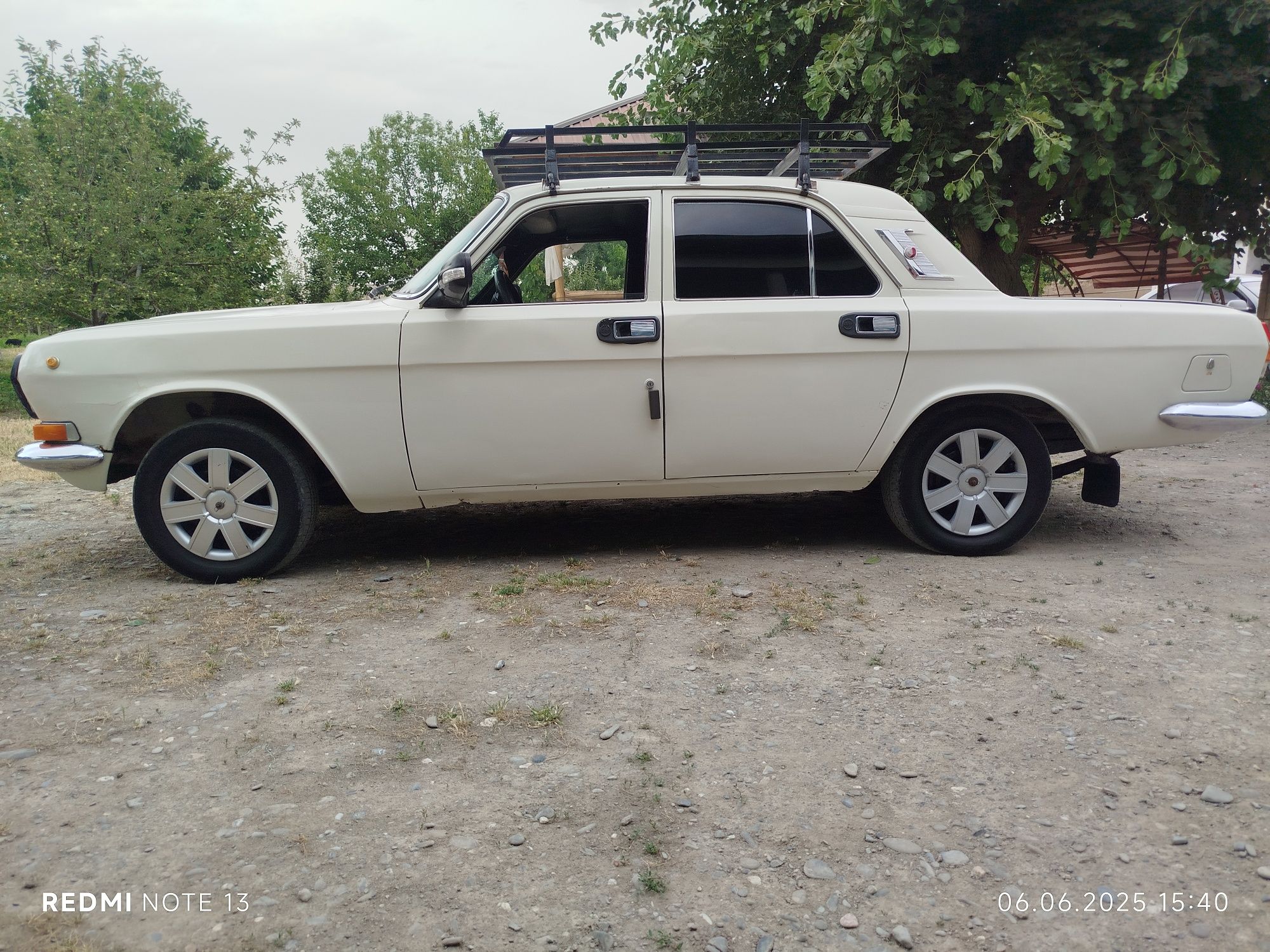 Gaz 2410 Volga xolati yaxwi