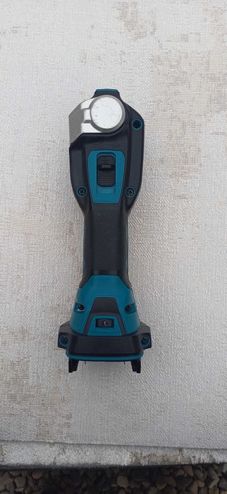 Multicutter Makita DTM52