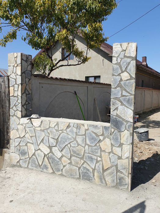 Piatra Naturala de Munte