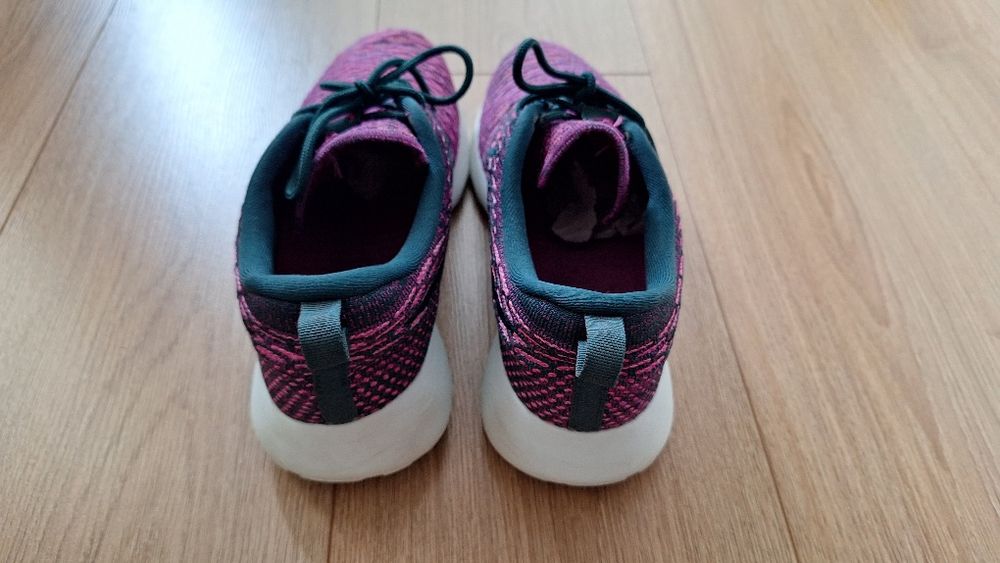 Nike Roshe Flyknit