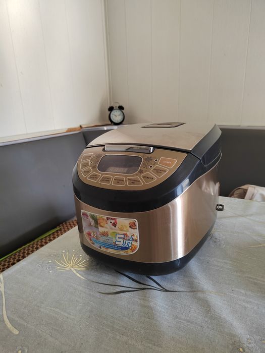 Мультиварка Redmond