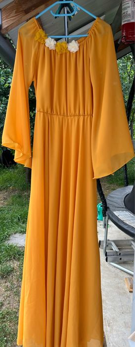 Rochie galbenă lungă de vară