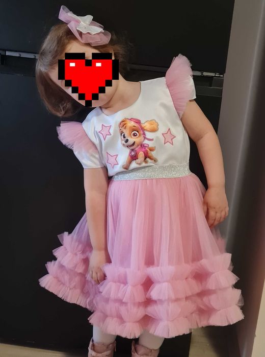 Рокля за рожден ден със Скай