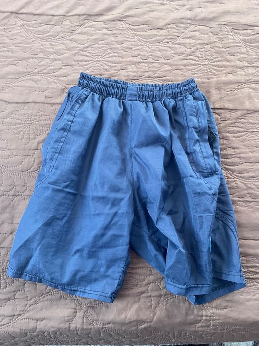 Къси гащета с джобове и мрежеста подплата