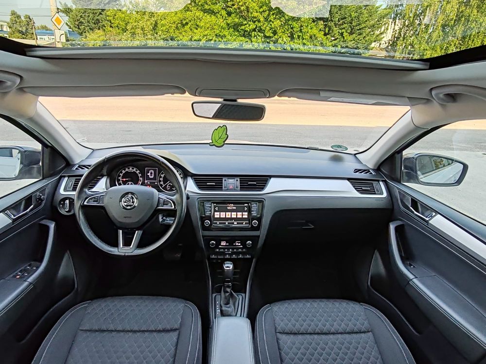 Skoda Rapid spaceback / Dsg / bixenon / Led / panoramic