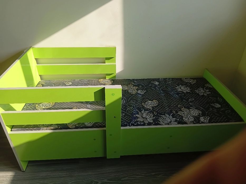 Bolalar kravati srochna sotiladi arzon narxda