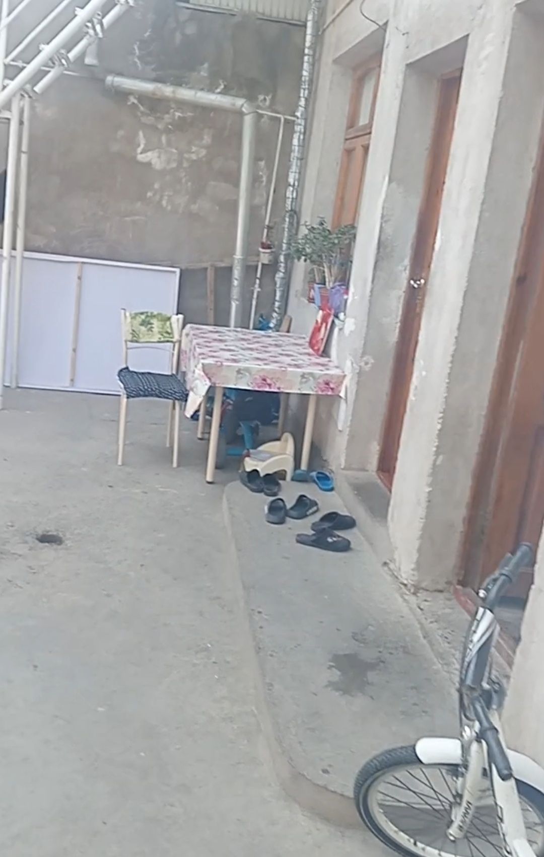 Продается дом участок на Юнусабаде