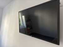 Televizor SMART LG diagonala  80 cm