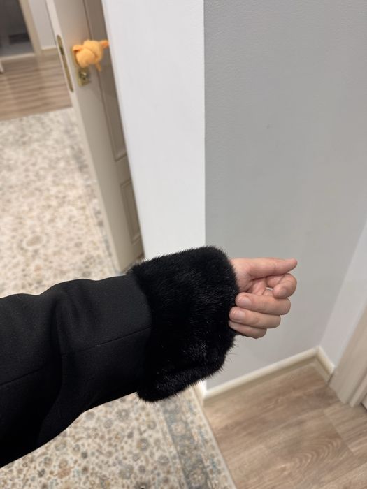 Пальто новое, кашемировое с натуральной вставкой из норки