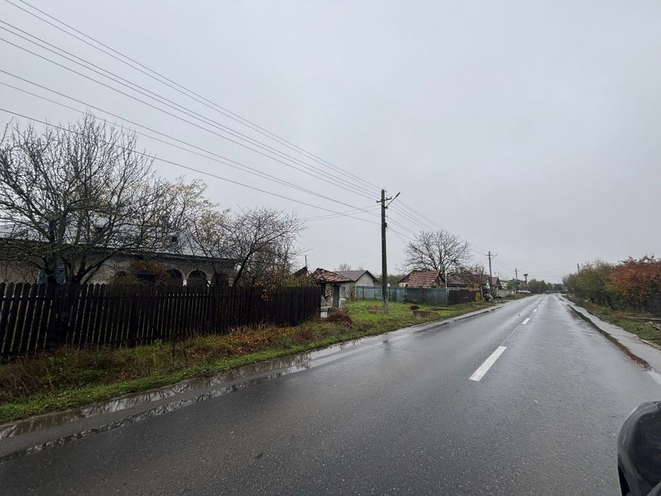 Teren intravilan 2.100 mp–Bolovani,Com.Cornățelu, Dâmbovița 45 km .Buc