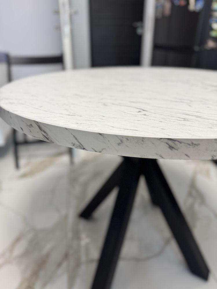 Masă rotundă blat MDF si picioare de metal