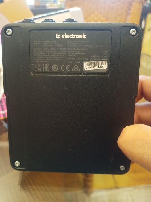 Ефект за китара V550