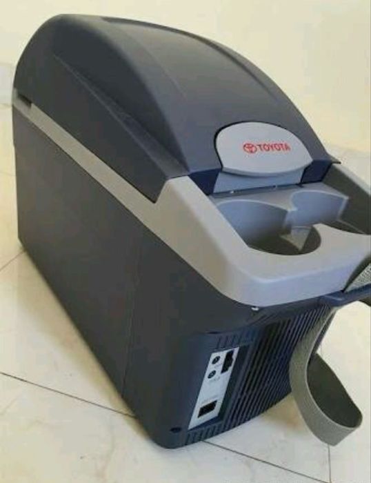 Toyota хладилник за кола 12V