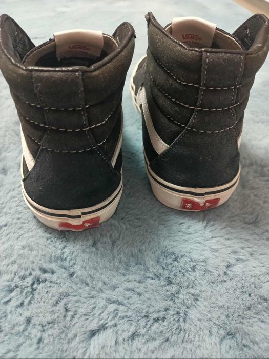 Ghete Vans piele întoarsă