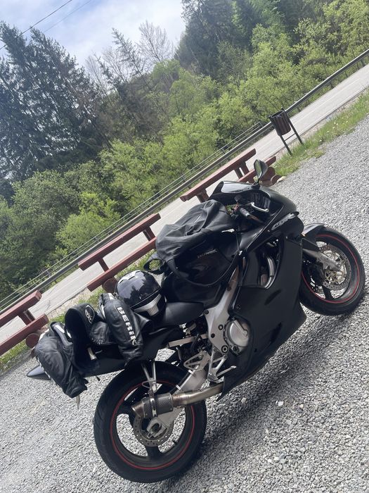 Honda cbr 600 cm !
