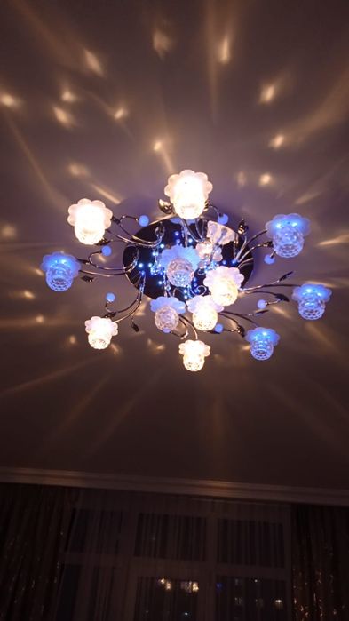 Люстра для гостинной