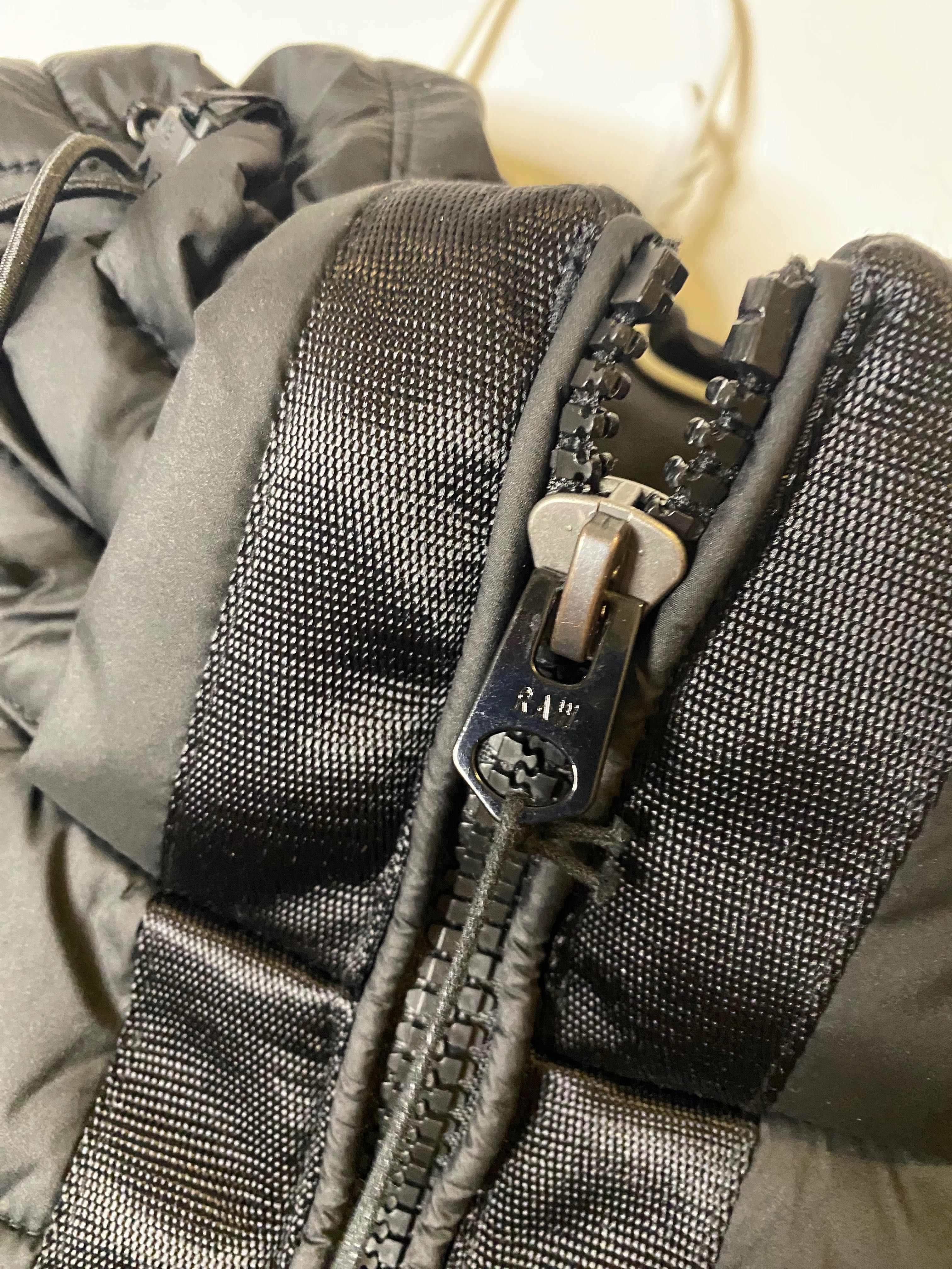 Яке G star Raw S размер