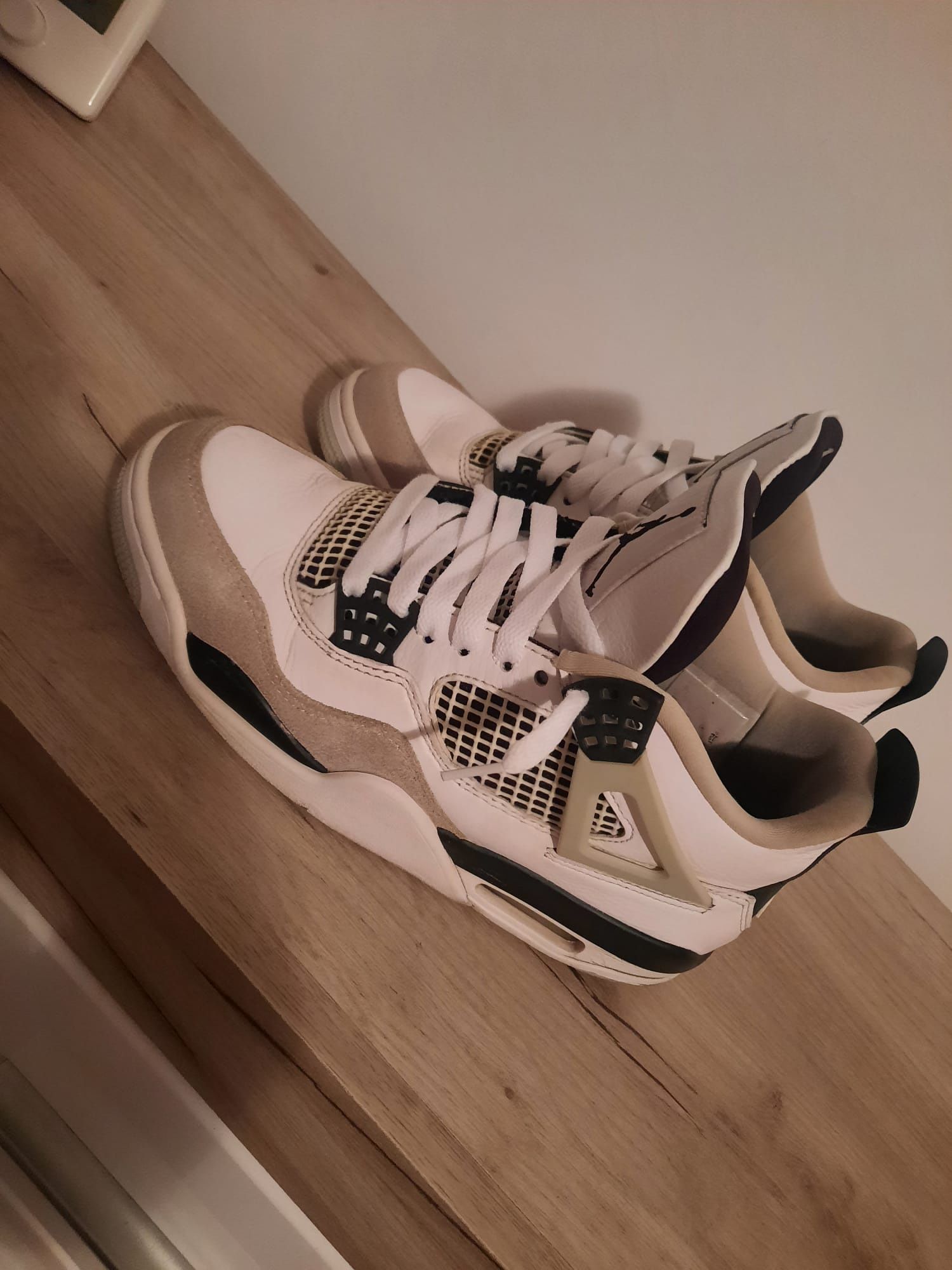 Vând jordan 4 military black stare buna, mărime 40,5, rep1-1, 500 lei