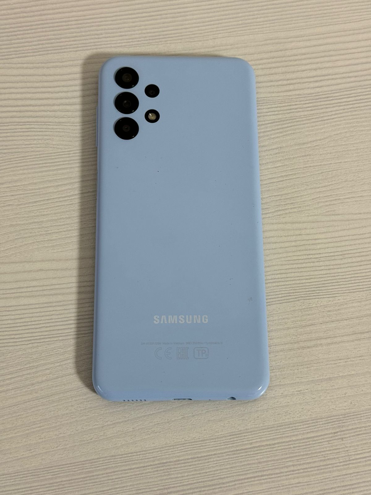 Продам телефон Samsung A13