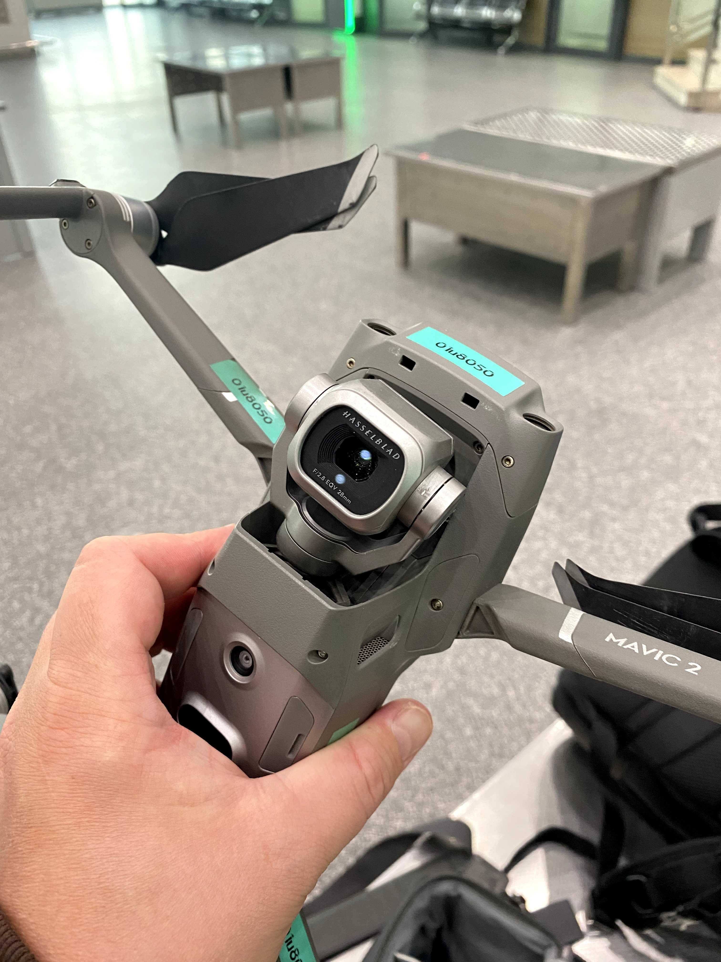 DJI Mavic 2 Zoom Fly Combo + Smart Controller RM500