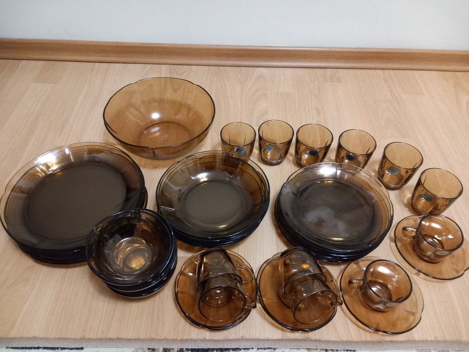 Сервиз френски дуралекс 42 части