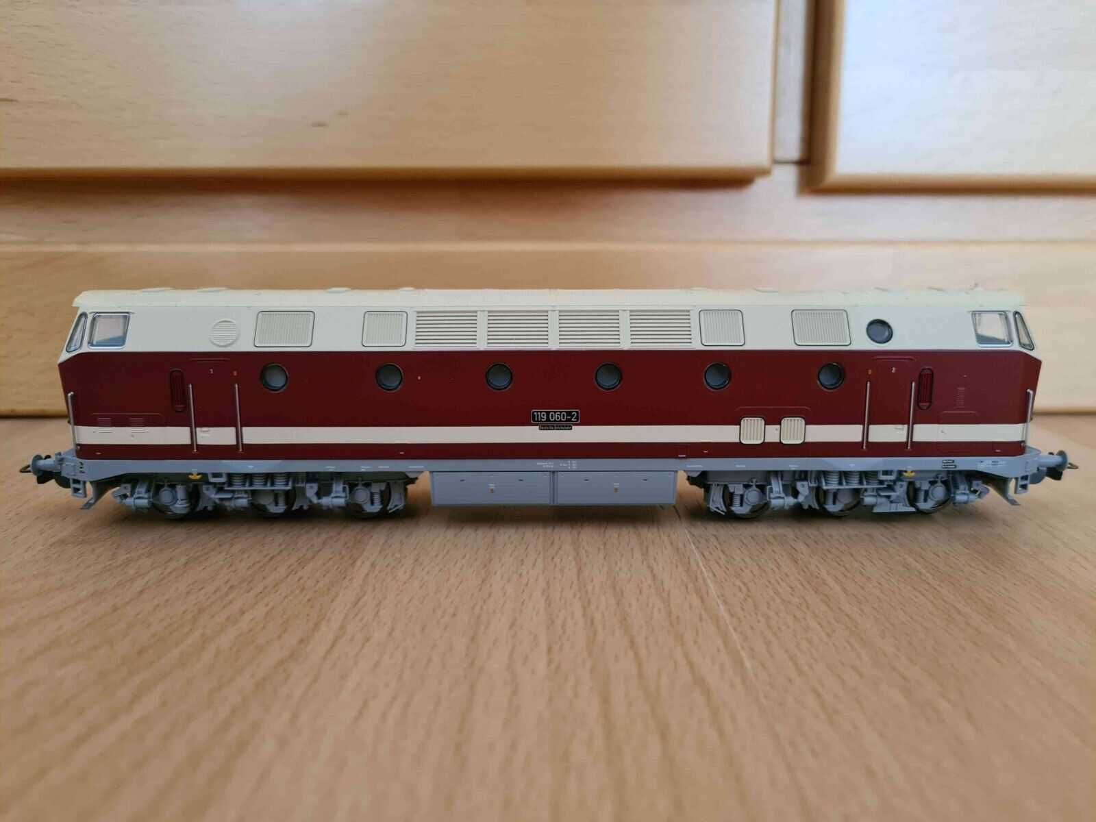Trenulet, locomotiva BR119  marca Piko scara ho