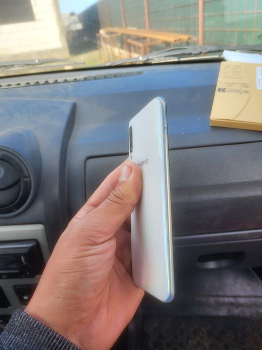 Samsung  a50  128 gb