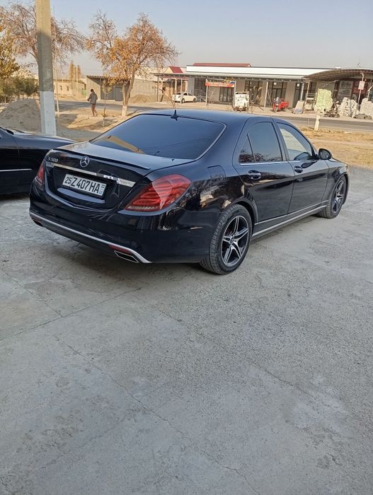 Мерседес 220-222 сотилади